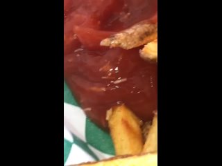 ketchup with meat